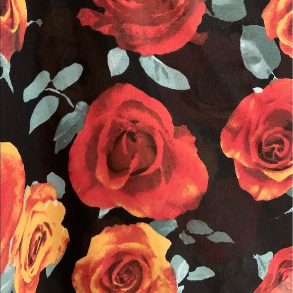 Flower power crop top - Picture 4 of 4